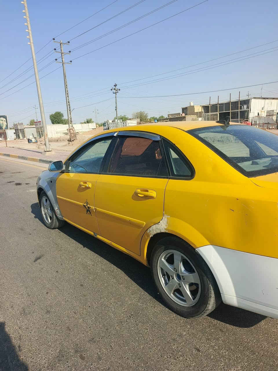 السلام عليكم فورنزا 2008 بس غراضها كله اوبترا من الدعاميه للدعاميه كير ومكينه بشرط تراي وين ميعجبك باتري جديد حداديه 70٪ راعيها شوكت متريد يحول السياره عليها غرامات 500 واكفه عل مشتري  مكاني الكوت معروضه ب35 وبيها مجال ***********
