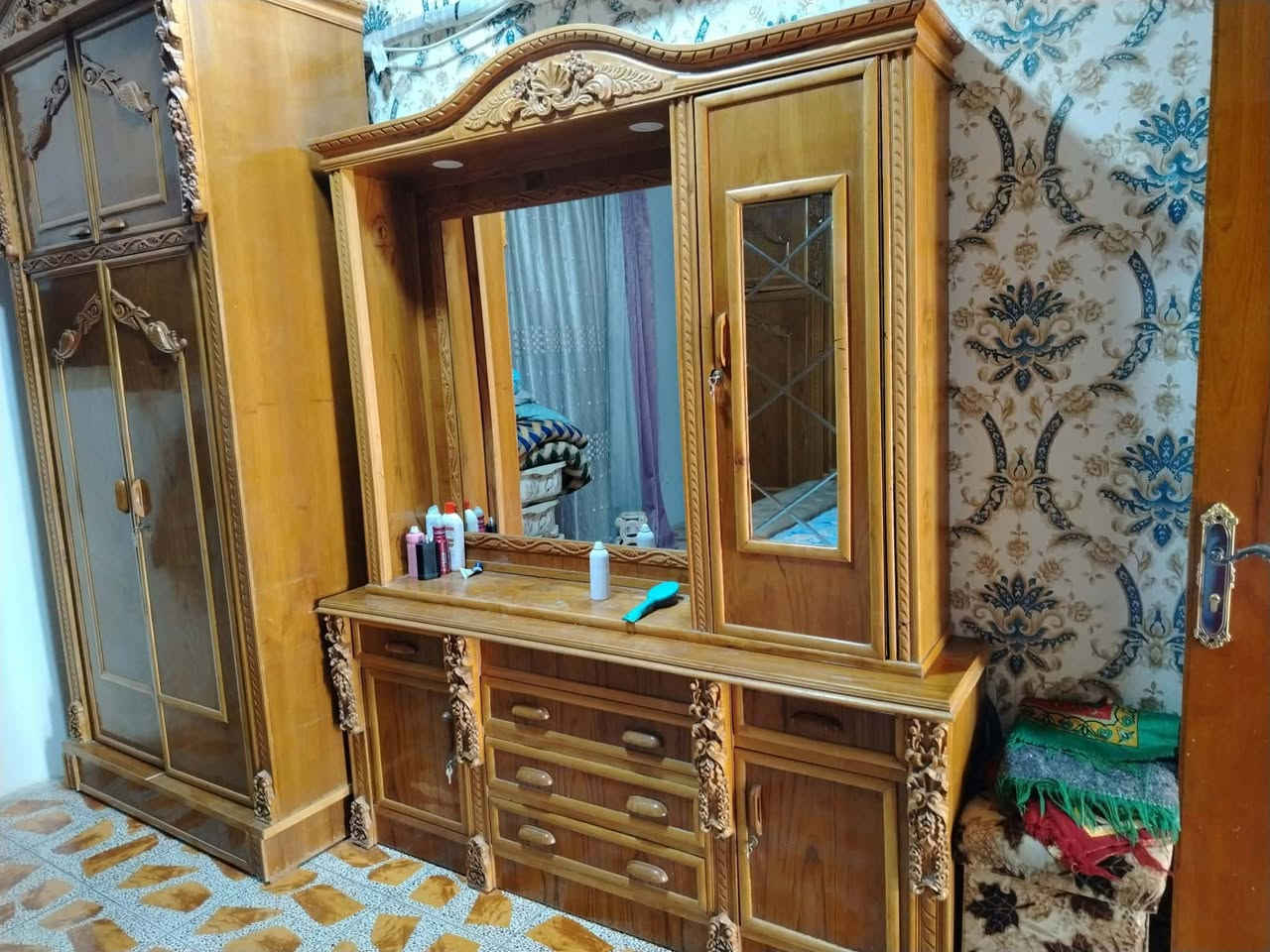 غرفه نوم • استخدام قليل • بابل