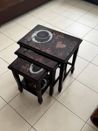 استعمال قليل • ميز • طبلات