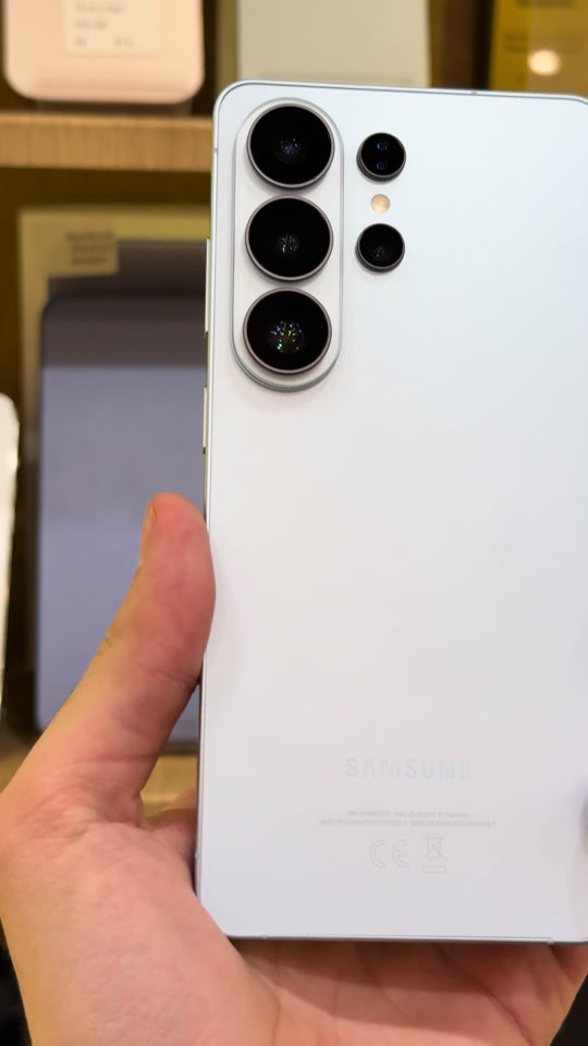 مو كل مستخدم يعني مستهلك 👌🔥 S26 Ultra 📱 مستخدم، نظيف ومحافظ عليه ✅ ضمان عين الفهد ✅ جهاز مضمون ✅ جاهز للاستخدام بدون وجع راس للي يريد Ultra بسعر أذكى 😉 📩 التفاصيل والسعر بالخاص 📍 فرع الربيعي: *********** 📍 فرع المنصور: *********** #S26Ultra #Samsung #سامسونج #موبايلات #بغداد 
