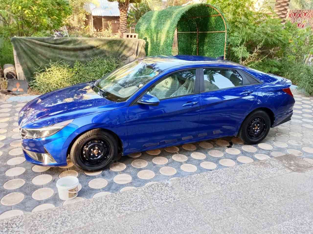 السلام عليكم... اللنتره 2023. رقم بغداد ..مكينه دوش 2000 گير cvt.  تبريد ثلج. بصمه  . ثلاث وضعيات قياده. تغيير كيجات 4اوضاع..رادار امامي ورا دار خلفي. تحكم ستيرن جهتين. مثبت سرعه... تحديد مسار.. قياده ذاتيه.. توقف ذاتي ..شاشه ايباد.. شاحن لاسلكي.. تشغيل عن بعد... حساسات بلمري.. بيهه قطعتين صبغ ووحده تبديل.. بجم كبس..السعر 135... ***********
