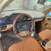 مرسيدس بنز موديل 1990تبريد واكف مادري شبي كهربائيات شغاله صدر خير من ا...