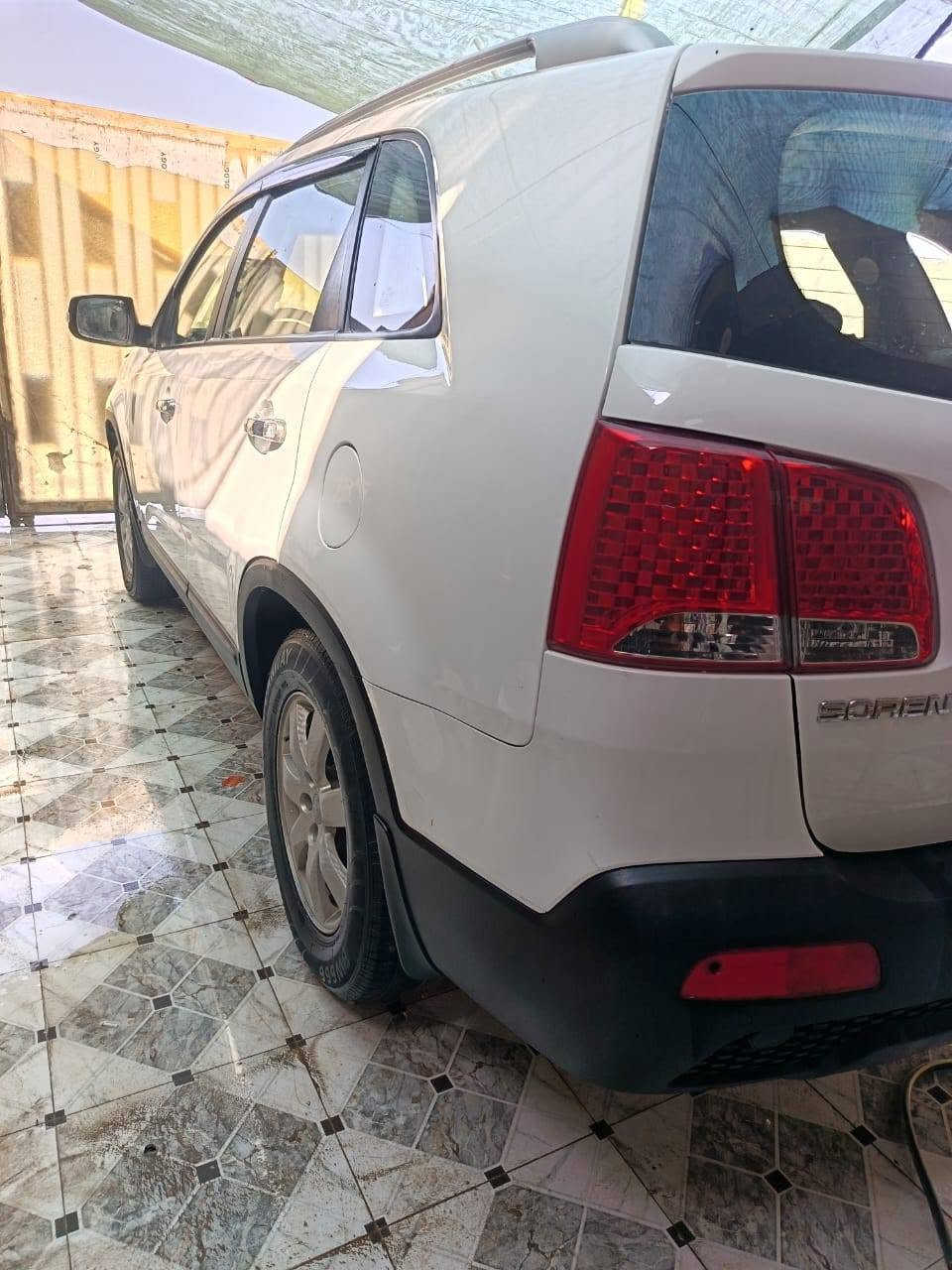 سورنتو رقم بغداد مويل ١٣ شرط التحويل تبريد ٣ قطع تخم تاير كير   مكينه خير من الله بيها باب جهت السايق بارد فقط حسب تقرير السونار لايت عالي ناصي كله الكهربائيات شغاله غير متواجد عل الفيس رقم *********** بابل
