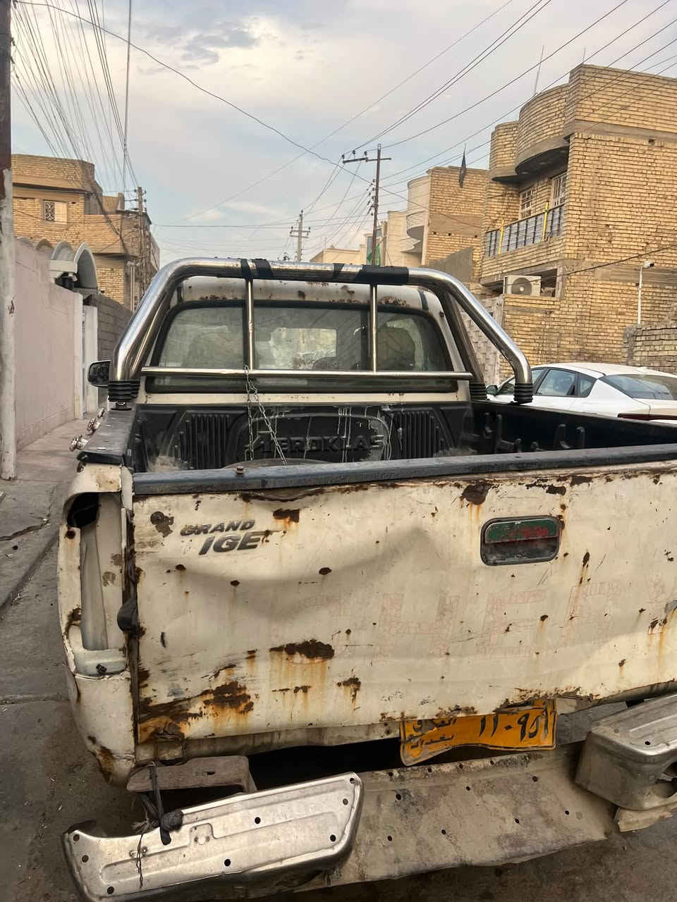 شيري • ٢٠١١ • عليها مجال