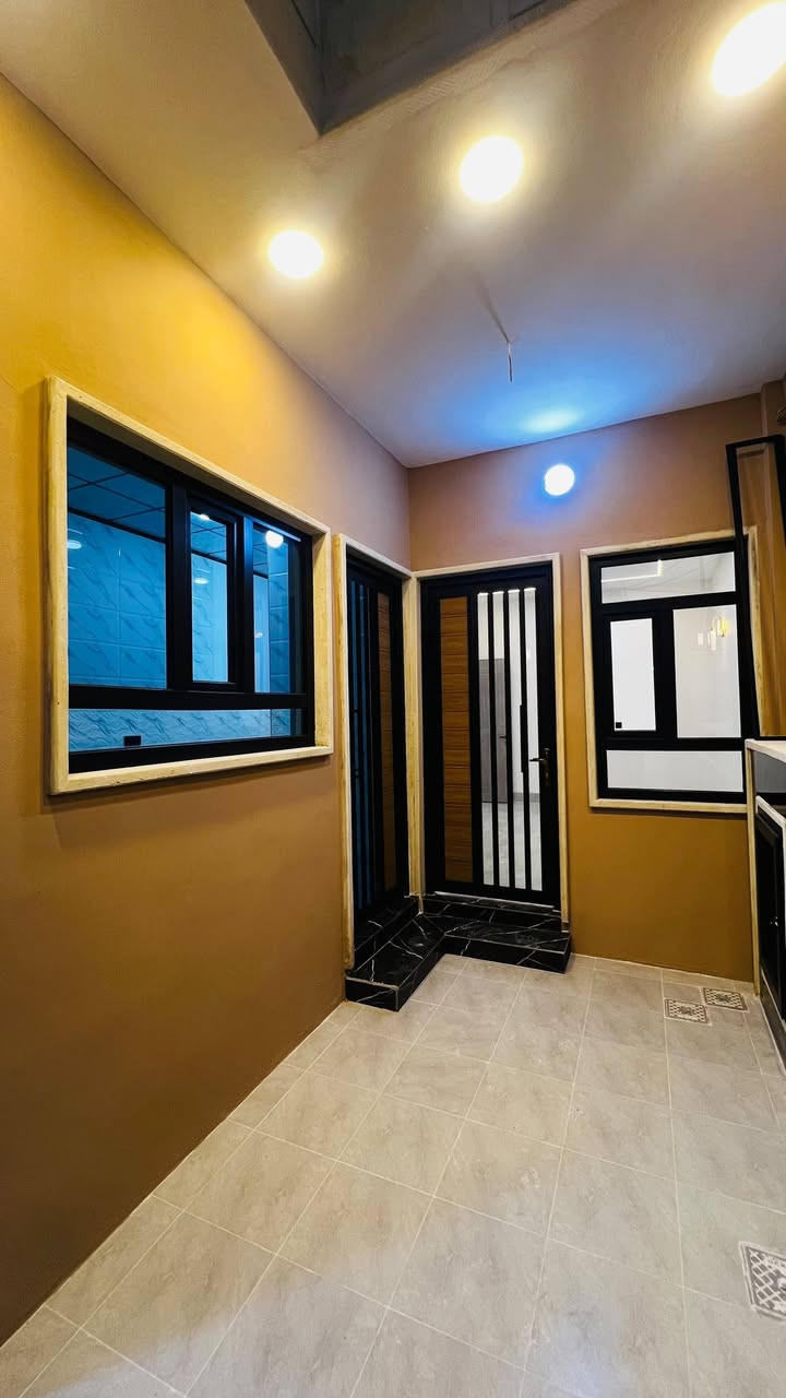 تم انجاز  داران في حي السماح🏘️ 
شبابيك بلاستك تركي اسود🪟 
وشبابيك بلاستك تركي ابيض🪟 
وابواب PVC ابيض واسود🚪 

العنوان / موصل صناعة الكرامة باب وشباك
للتواصل 
***********
***********
او مراسلة الصفحة
