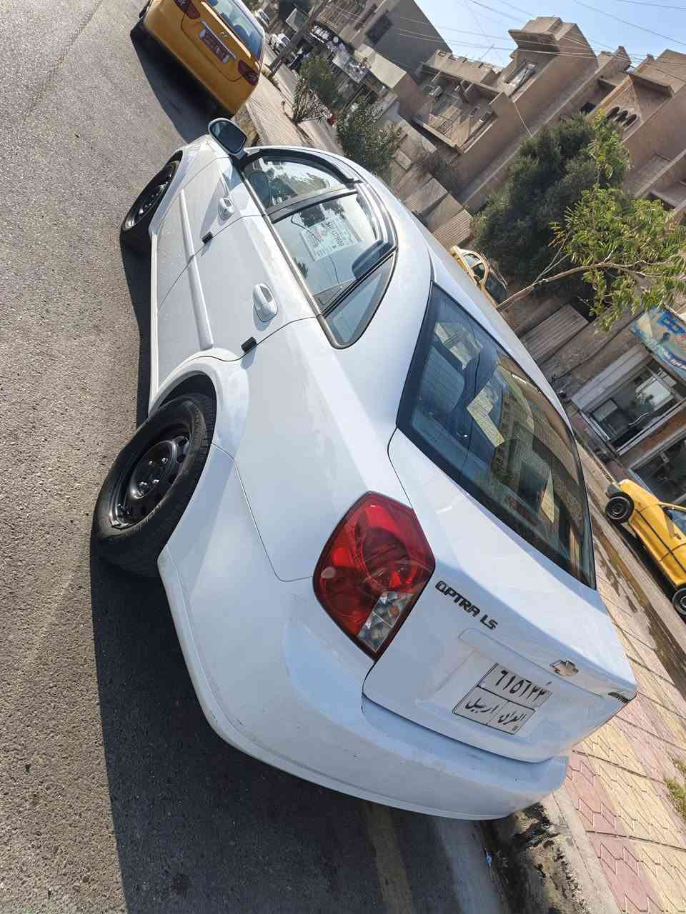 اوبترا موديل ٢٠١١
كير مكينه شرط 
بدون صبغ رقم اربيل 
غرامات ٣ ورقات ينزل من السعر
السعر ٧٧ وبيها مجال 
العنوان موصل سايدين ربيعه قرب نفق الصحة
#مكتب_غيث_للسيارات
***********

