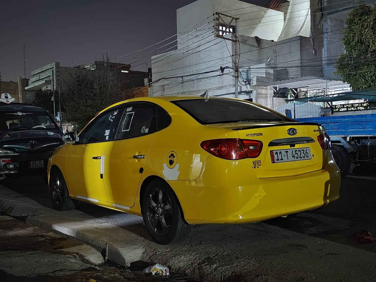 السلام عليكم
النترا 🚕  
موديل 2007
رقم بغداد  
 شرط التحويل 🚦 
محرك 16 
طخم تاير جديد 
طخم امامي خلفي جديد 
السعر88
الاستفسار عل رقم
***********كورك
