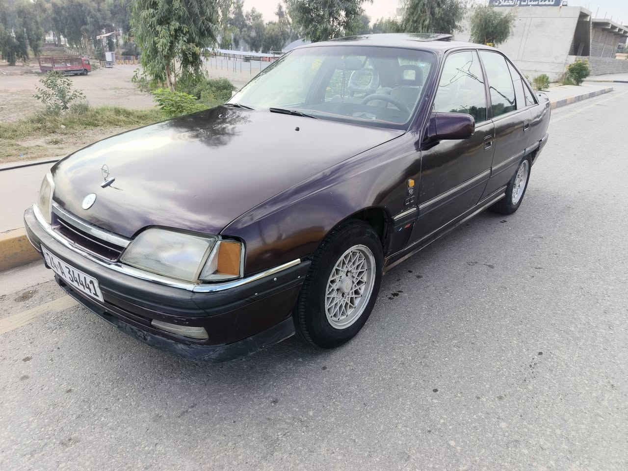 اوميغا • ٩٣ • اوتوماتيك