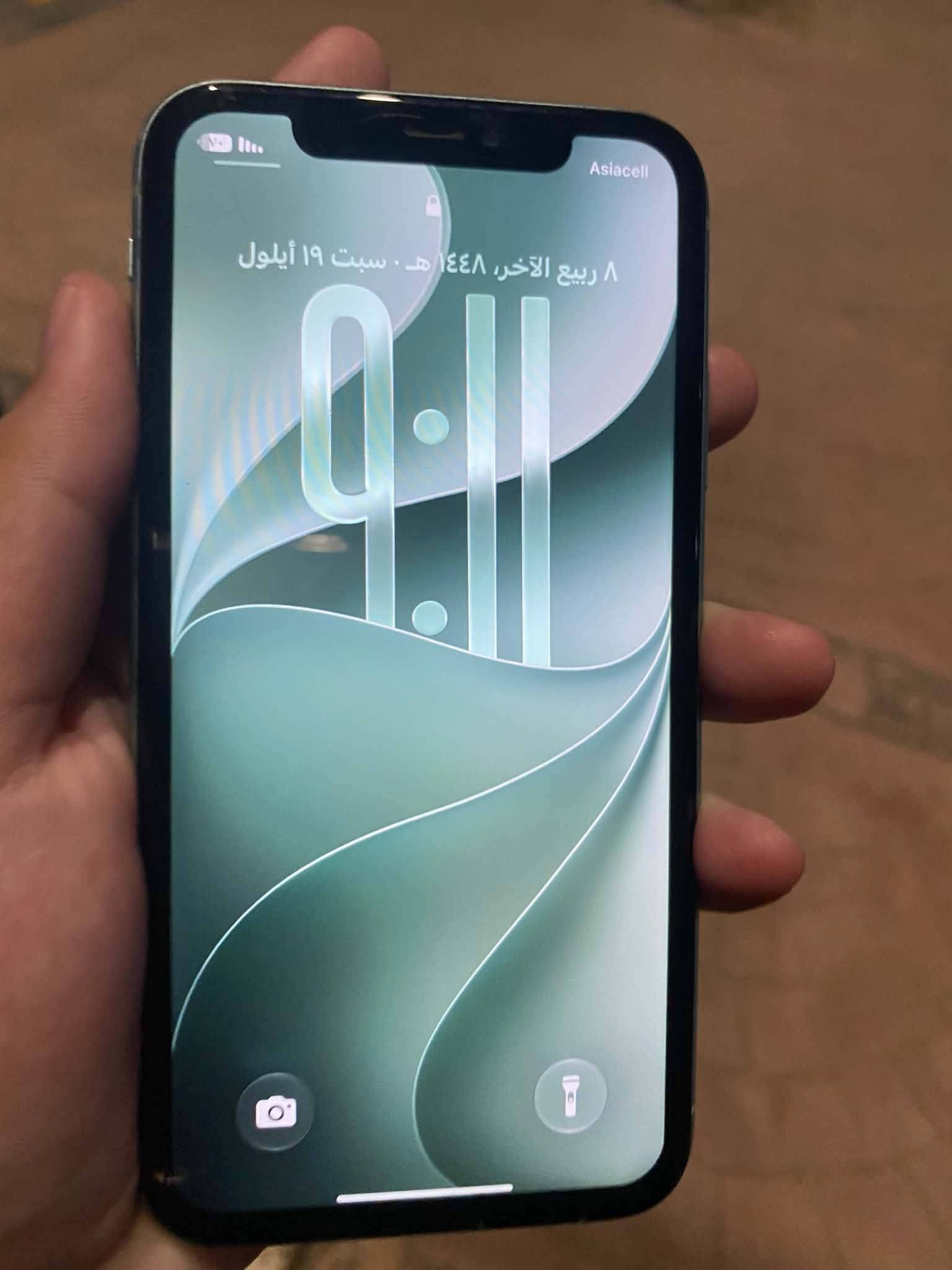 📱 آيفون 11 (iPhone 11) - للبيع 📱
​💾 الذاكرة: 128 جيجابايت.
​📲 الشريحة: دبل سيم كارت (Dual SIM).
​⚡ الحالة: شغال كامل وجاهز للاستخدام.
​📸 الكاميرا: كامرة تخبل، نظيفة جداً ودمعة.
​🖥️ الشاشة: مبدلة نوعية ممتازة (بيها فطر بسيط ما يؤثر على اللمس نهائياً).
​🔋 البطارية: مبدلة أحسن نوعية بالسوق.
​👤 بصمة الوجه (Face ID): مرات تشتغل ومرات لا (مبيوعة كعاطلة للأمانة).
​📍 المكان: الموصل - الجانب الأيسر.
​💰 السعر: 180 ألف (وبي مجال بسيط للطيبين).

نص مكتوب في الصور:
- ٩:٠٧ بصمة الوجه ورمز الدخول يمكنك إدارة التطبيقات التي تستخدم بصمة الوجه وإعدادات الوصول الأخرى على iPhone، وإعداد المظاهر البديلة، وتغيير رمز الدخول. معرفة المزيد... استخدام بصمة الوجه في فتح قفل iPhone App Store و iTunes Store غير التلامسية والدفعات التعبئة التلقائية لكلمة السر يمكن للـ iPhone التعرف على ملامح مميزة ثلاثية الأبعاد لوجهك للتمكن من الوصول بأمان إلى التطبيقات وإجراء الدفعات. حول بصمة الوجه والخصوصية... إعداد مظهر آخر لك بالإضافة إلى تعلُّم هيئتك باستمرار تستطيع بصمة الوجه أن تتعرف على مظهر آخر لك.