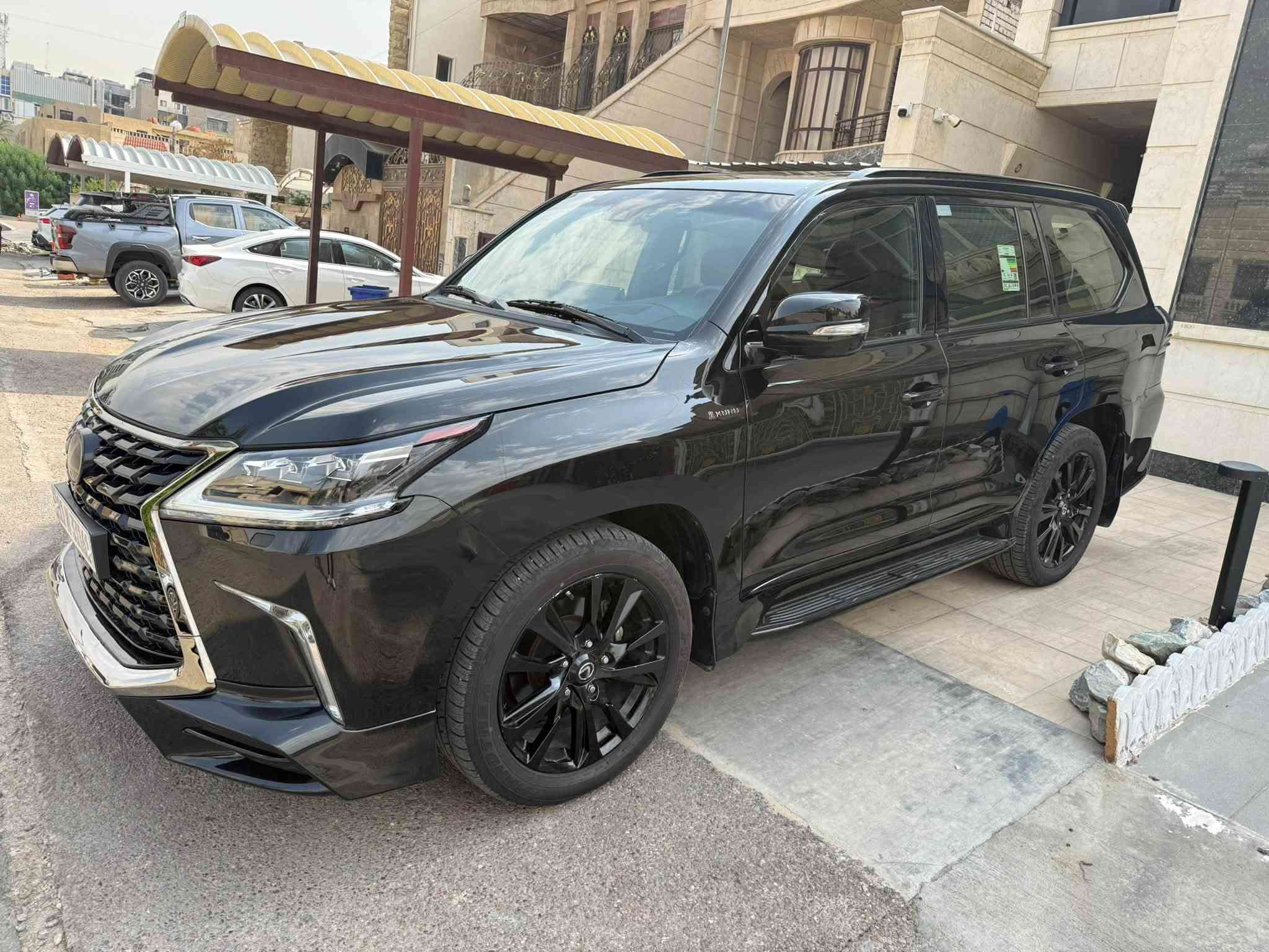 بلاك ادشن • ٢٠١٨ • ٦٦ الف كم