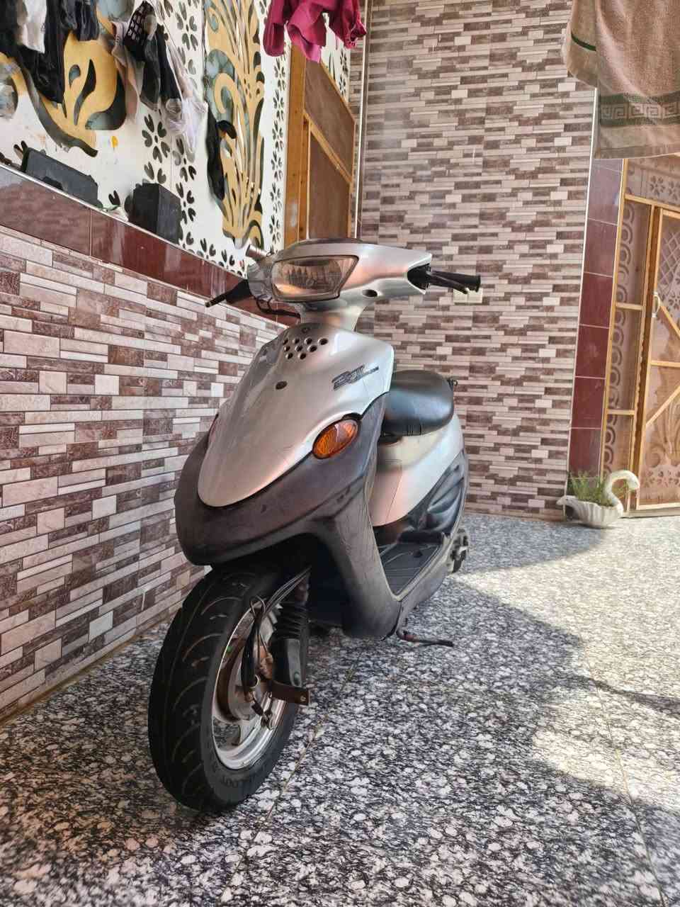 شباب تسع زروف دراجه كفاله عامه
شلعه ومعدل وكلشي شغال بيها
دراجه اوراق نضيفه شوفتك عينكم
مكاني ميسان سعره ٦٥٠ وبيها مجال قليل
رقم ***********
