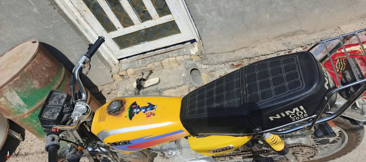 السلام عليكم اخوان
نامه 26 شويه مهموله عوزهه ملاحظات بسيطه وسعر مناسب 

بيع مستعجل راعيه عنده مريض

مكان محاويل اتصل او واتساب 

***********

نص مكتوب في الصور:
- أزهر العبي...
- 750478850
- واتس اب فقط