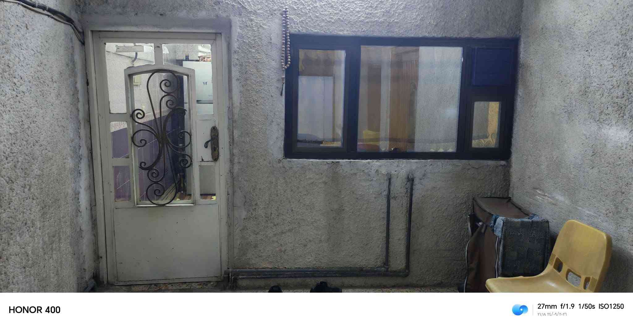 دار للبيع 215.5 متر
الواجهة 10 متر و النزال 21.5 متر
حي اور ال 600 ثالث فرع بعد مطعم الفلسطيني قريب على الشارع العام للاستفسار الاتصال على الرقم ***********

وهاي الصور المرفقة تبين 
5 غرف نوم
هول بالأراضي و مطبخ 3 حمامات و كراج سيارتين و حديقة وغرفتين نوم ومتر وره البيت ترك
الطباق الثاني هول و3 غرف نوم و مطبخين وحمامين ودرج داخلي و أكو درج خارجي يعني باببين

نص مكتوب في الصور:
- HONOR 400 27mm f/1.9 1/17s ISO400 21:16 ٢٤/٠٩/٢٠٢٦
- HONOR 400 27mm f/1.9 1/33s ISO2000 ٢١:١٨ ٢٤/٠٩/٢٠٢٦
- HONOR 400 27mm f/1.9 1/20s ISO4000 21:16 ٢٤/٠٩/٢٠٢٦
- HONOR 400 27mm f/1.9 1/33s ISO3200 ۲۱:۱۸ ۱۴۰۴/۰۹/۲۰۲۶
- HONOR 400 27mm f/1.9 1/50s ISO1250 21:18 24/09/2026
- HONOR 400 27mm f/1.9 1/100s ISO1000 ٢١:٢٨ ٢٤/٠٩/٢٠٢٦
- HONOR 400 27mm f/1.9 1/100s ISO800 ٢١:٢٨ ٢٤/٠٩/٢٠٢٦