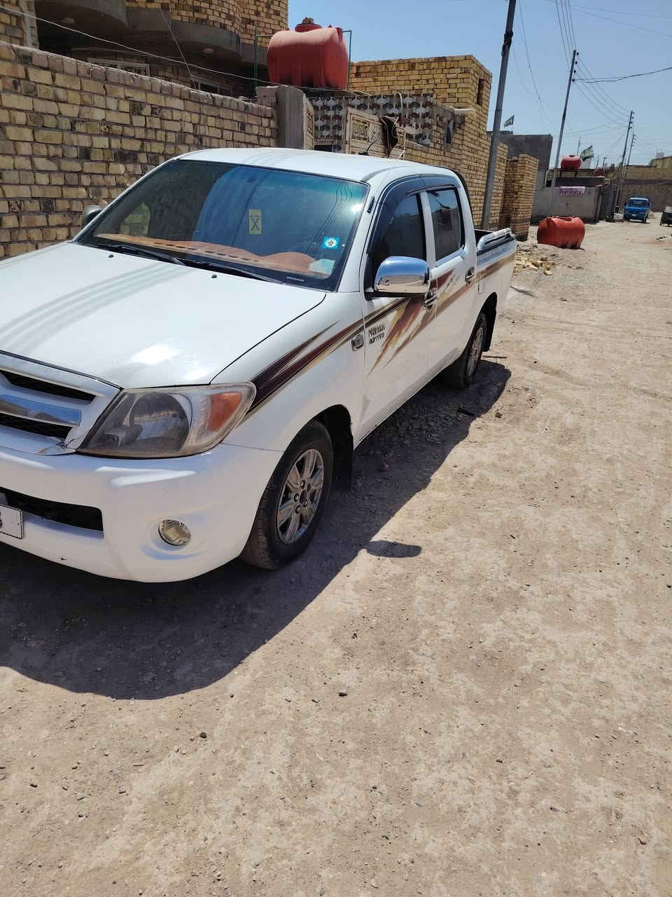 فلاونزه ٢٠٠٨ البيع مكفولة من صبق والتبديل رقم ذي قار نكليزي بسمي السعر ١٣٠ وبيها مجال مكاني رفاعي رقم ***********
