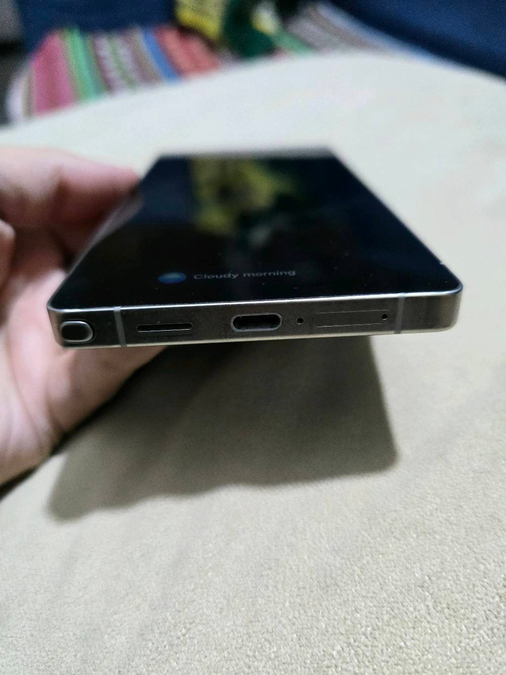 للبيع Samsung Galaxy S25 Ultra الجهاز نسخة 1 تيرا 
الجهاز نظيف جدا .. 
فقط الكسر بالزجاج الخلفي مثل ما موضح بالصور.. 
السعر قفل 1250 .. 
مكاني بغداد الدورة ..
او مراوس مع Z Fold 7 وادفع فرق 