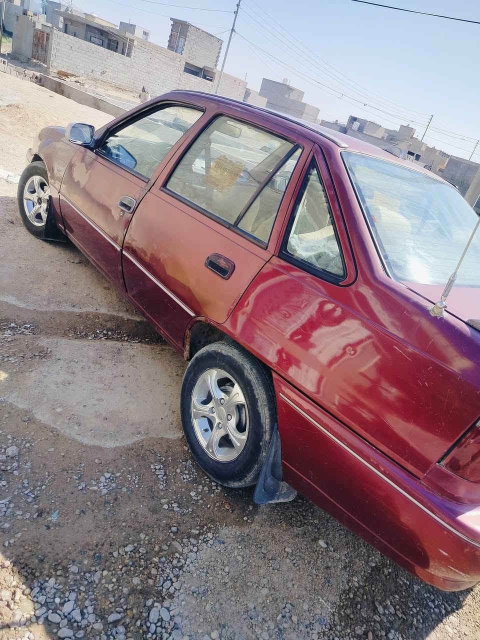 السلام عليكم 
دايو سلو للبيع كير ومحرك جيد 
رقمها بغداد انكليزي 
سنويه لل 29 تحويل مباشر السعر 22بيها مجال قليل 
شغاله كهربائيات كلها شغاله جام اتو ماتيك 
سياره خير من الله شغلاتها بسيطه جدا تبريد شغال بس غاز
للاستفسار *********** واتس او اتصال
