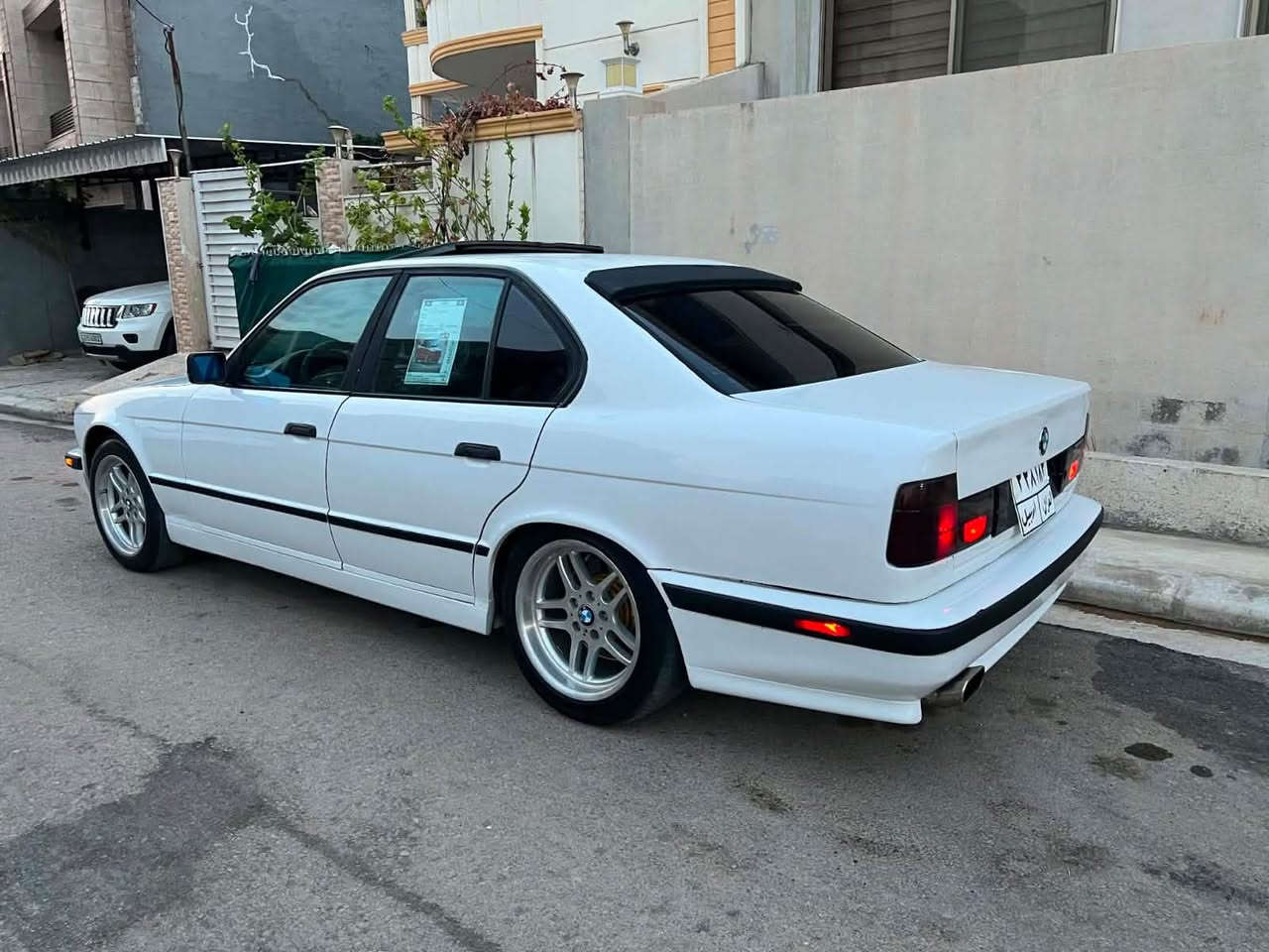 بي ام دبليو 525
كيرومكينه شرط 
كير وتوماتيك 
تبريد ثلج بس يردله غاز 
صبغ حزام 
تحويل تاني يوم 
محرك 6سلندر 
سعر ٦٠
ستفسار على وتساب 
‏***********

