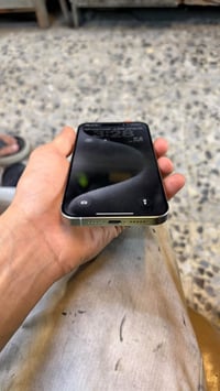 ايفون ١٥ برو ماكس • امريكي eSIM • بطارية ١٠٠%