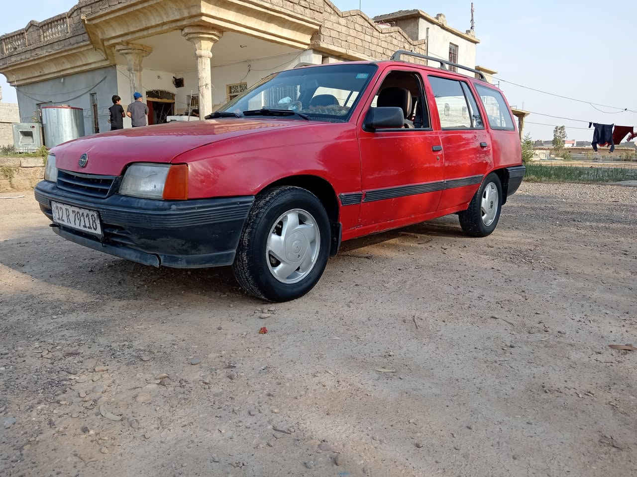 سلام عليكم سيارة كاديت للبيع موديل1992 سنويه 2031 السعر 25 بيها مجال ***********
