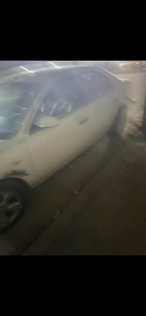 ‎سيارة فورد مونديو 2006 بسمي تحويل مباشر رقم إنكليزي تبريد 40وبيها مجال  ***********‎ بغداد, العراق
