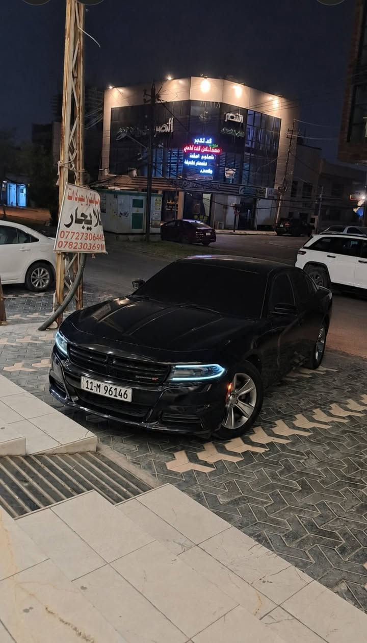 سلام عليكم جارجر موديل ١٨ حادث خلفي بجم كبس وبيه بارد بل قماره من جه الجاملغ الخلفي كير ومكينه بلادي برغي ما مفتوح بيه ماشيه ٨١ ميل سياره كلش جديده سعره ١٥٥ وبيه مجال *********** مكانه بغداد التاجي
