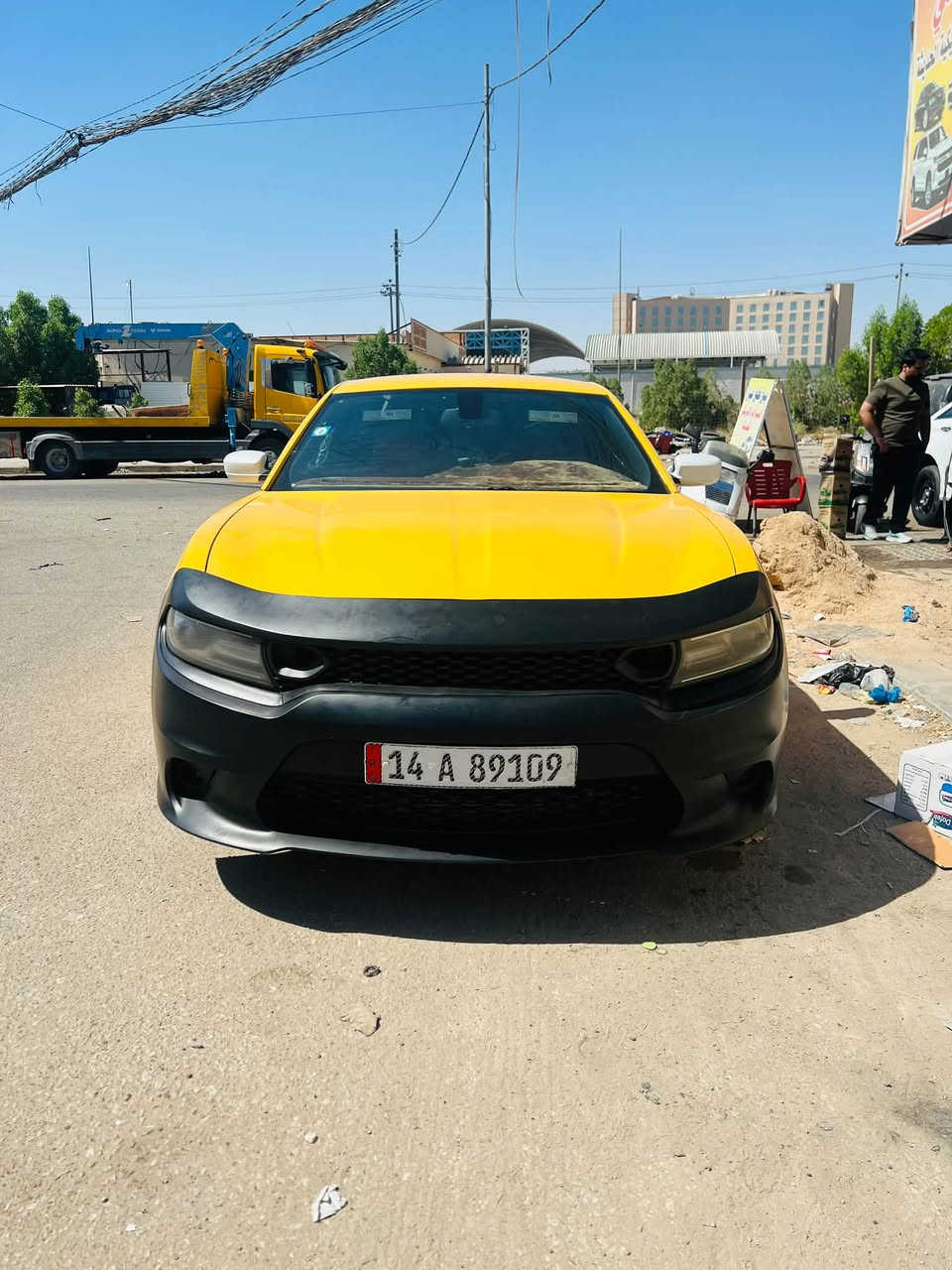 جارجر بوليسي 2019
كفاله عامه بس باب مبدل 
محرك ٣٦٠٠
تو ويل 
جاهزه من كلشي محرك كير حداديه 
بصره نجف الخط 
مكان السياره نجف 
***********

نص مكتوب في الصور:
- ***********