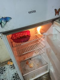 ثلاجه لبيع 07739645200