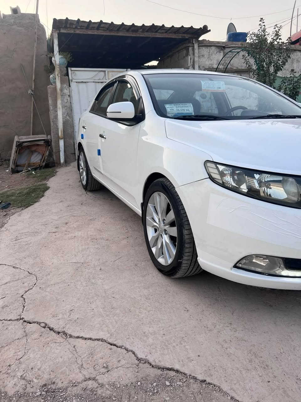 كيا سييراتو 13مكينه 1600رقم هزه سنويه جديدتخم تاير جديد حدادا جديد تدفئه تبريد شغال بيها صبغ قبق صندوك فقط بدون دواخل والباقي مكفول سعر 105مكان السياره واسط الحفريه رقم الهاتف ***********
