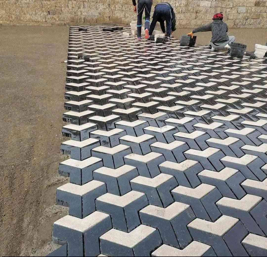 🔥 سلام عليكم 🔥
***********
🏗️ تنفيذ جميع أعمال المقرنص والتشطيبات الحديثة بأعلى دقة وإتقان
🪓 عمل مقرنص
⚒️ عمل كابات
🔨 عمل أرصفة
🚧 عمل ساقيات
📎 عمل مرمر
🔩 عمل بورسلين
🧱 عمل كاشي
⚔️ عمل كربستون
🎨 عمل نقشات وديكورات حديثة
✅ السرعة في الإنجاز
✅ الدقة في العمل
✅ أسعار مناسبة
✅ كادر متخصص وخبرة مميزة
📍 نعمل في بغداد وجميع المحافظات 🇮🇶
📞 للحجز والاستفسار:

نص مكتوب في الصور:
- ٢١:٣٤ ٢٥/٠٨/٢٠٢٦
- ٣١٠٣٤٣٥٠ / ***********