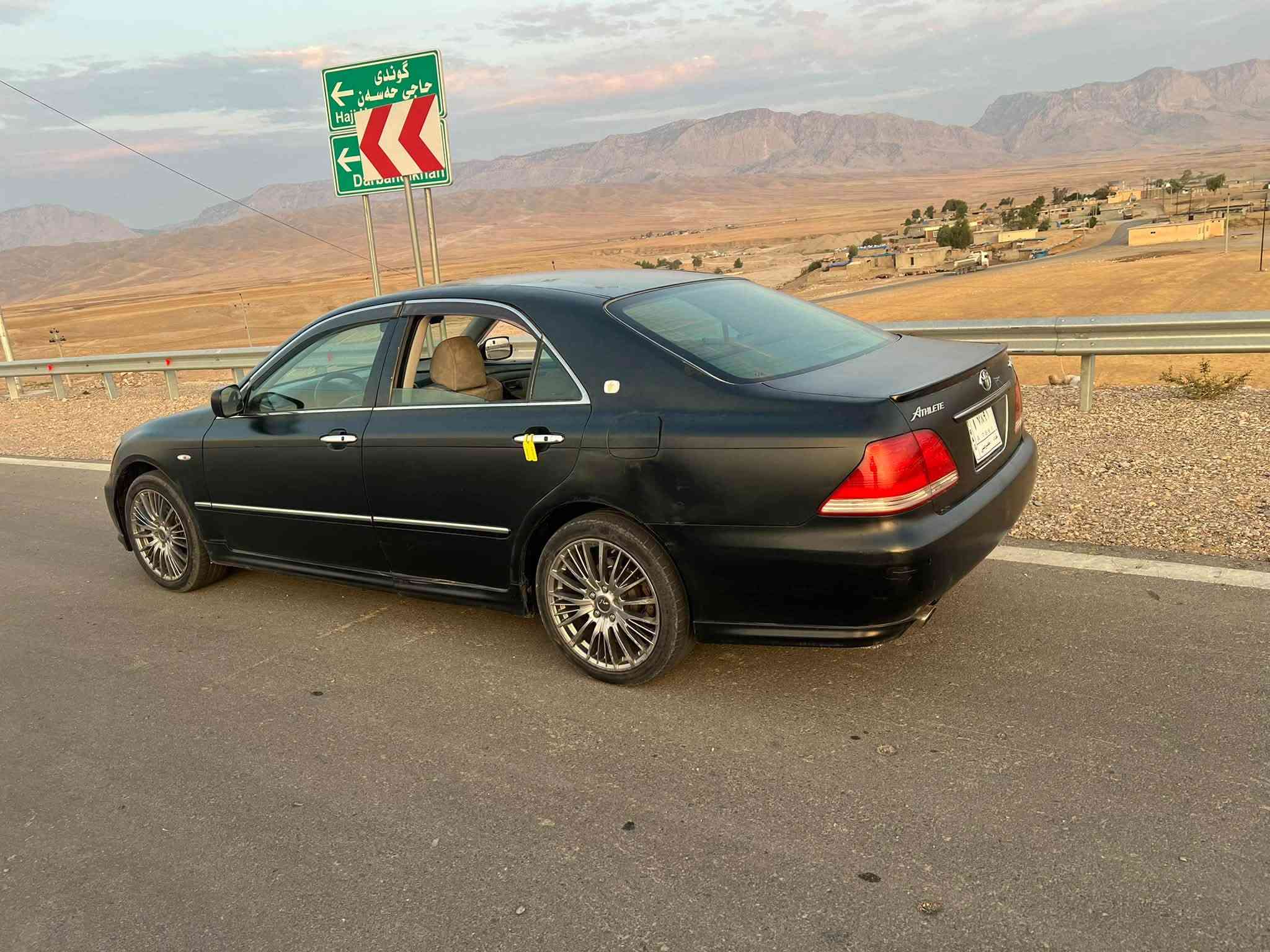 شاهين • أسود مات • حالة ممتازة