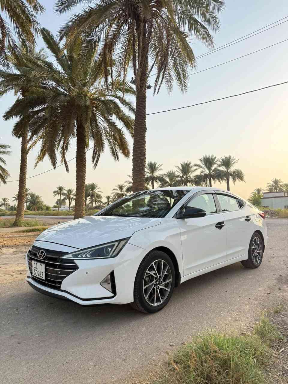 السلام عليكم
للبيع ألنترا خليجي موديل 2020 مكينه  2000 فول مواصفات رقم  بغداد بإسمي شرط تحويل ثاني يوم هزه جديده سنويه جديده مكفوله كفاله عامه من التبديل والصبغ بيها فقط شبر بارد بالهلال مال الجاملغ الخلفي جهة اليمين موضح بالسونار السياره ماشيه 123 ألف كيلو متعهد گير ومكينه وتبريد ثلچ منظومة زنون جديده السياره 1/1  .
السعر 155 وبيها مجال للشراي  .
***********
