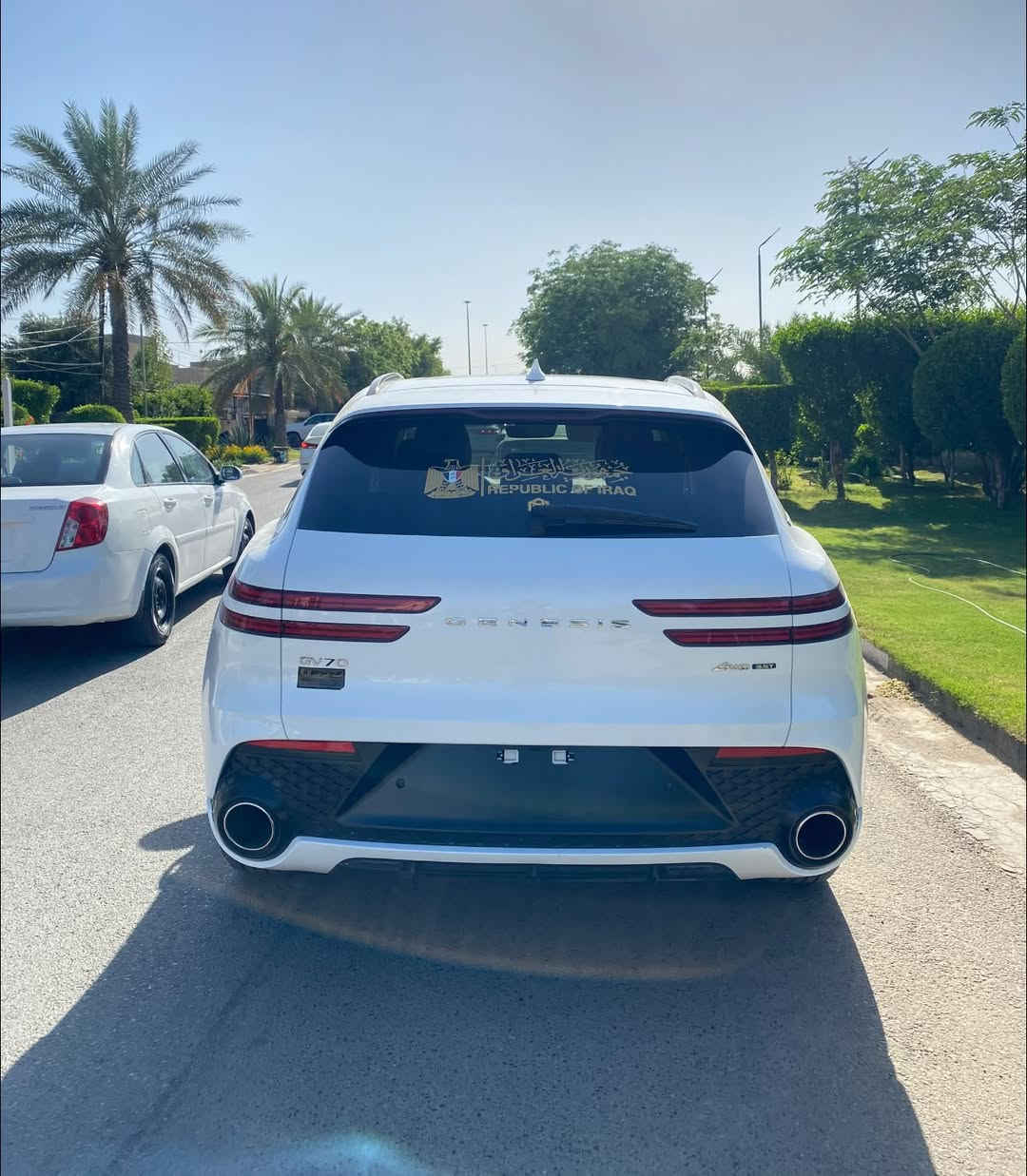 � للبيع • Genesis GV70 / 2023 • 🌟

✨ سيارة أحلامك وصلت! ✨
فخامة، نظافة، أداء… كل شيء مرتب من الألف للياء.

 • 🚗 الموديل: 2023
 • ⚡ المحرك: 6 سلندر 3.5 Twin Turbo — أداء ناعم وقوي
 • 🕒 العداد:10,000 فقط — شبه جديدة

 • 🏆 الحادث :تبديل جوملغ وبنيد نفس الون اصلي 

 • 🛋️ الداخلية: جلد ناعم، مراتب مشدودة، تصميم داخلي فخم، ألوان متناسقة
 • 💎 المواصفات: شاشة كبيرة، بصمة ذكية، رادار، كاميرات 360، ليد كامل، فتحة سقف، نظام أمان متكامل

📞 للتواصل:
***********
***********
او زيارة موقع شركة الناجح العالميه بغداد حي الجامعه نفق الشرطه مقابيل مختبر الرازي
