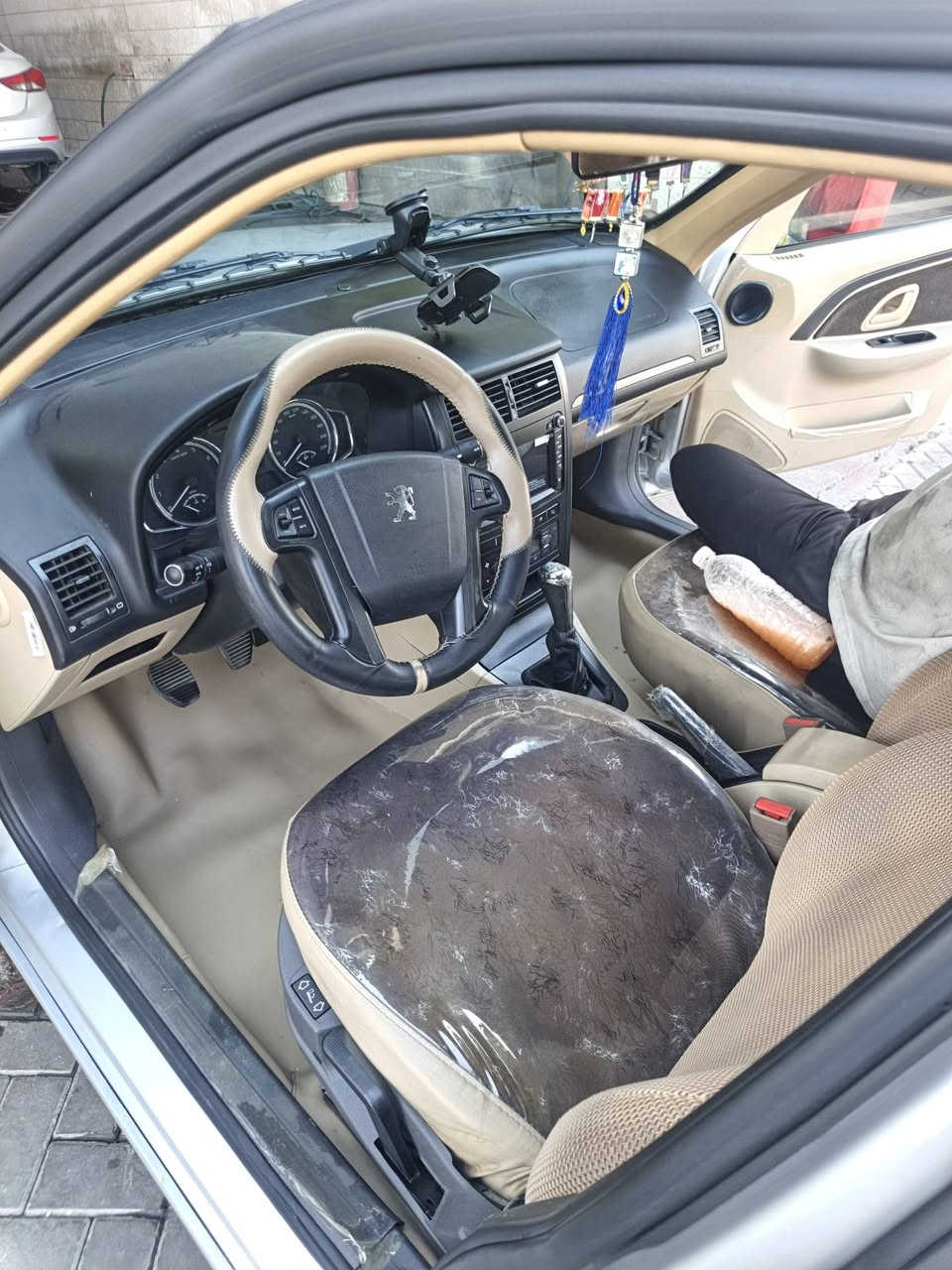سلام عليكم بيجو باص ٢٠٢٥
ماشيه ١٦الف قابل الزياده 
كفاله من صبغ 
سعر خاص 
تصال على رقم ***********
