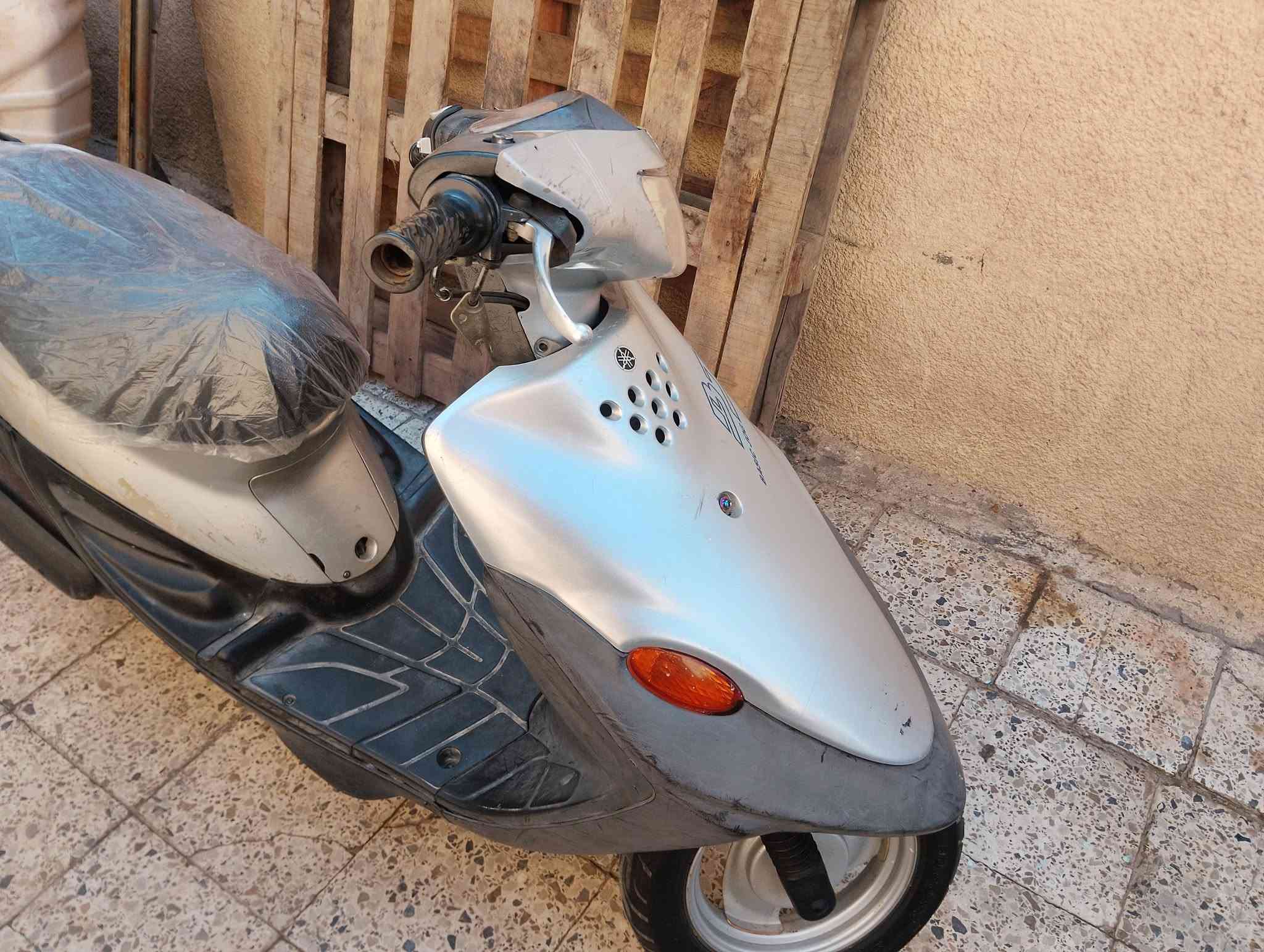 سلام عليكم دراجه بيجي ستين الدراجه رمبه كلهة كامله فقط الباتري كعد لأن جنت تاركهة اول هندر الدراجه اضويه سكنات كلهة كامله كهربائياتهة كلهة كامله اي نقص مابيهة طسه ناعمه السعر ٣٥٠ وبيهة مجال المكان بغداد البياع رقم الهاتف ***********بي واتساب
