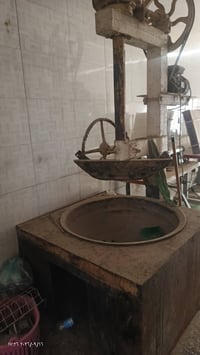 خباطة حلقوم للبيع الاستفسار الاتصال  07725632611  نص مكتوب في الصور: -...