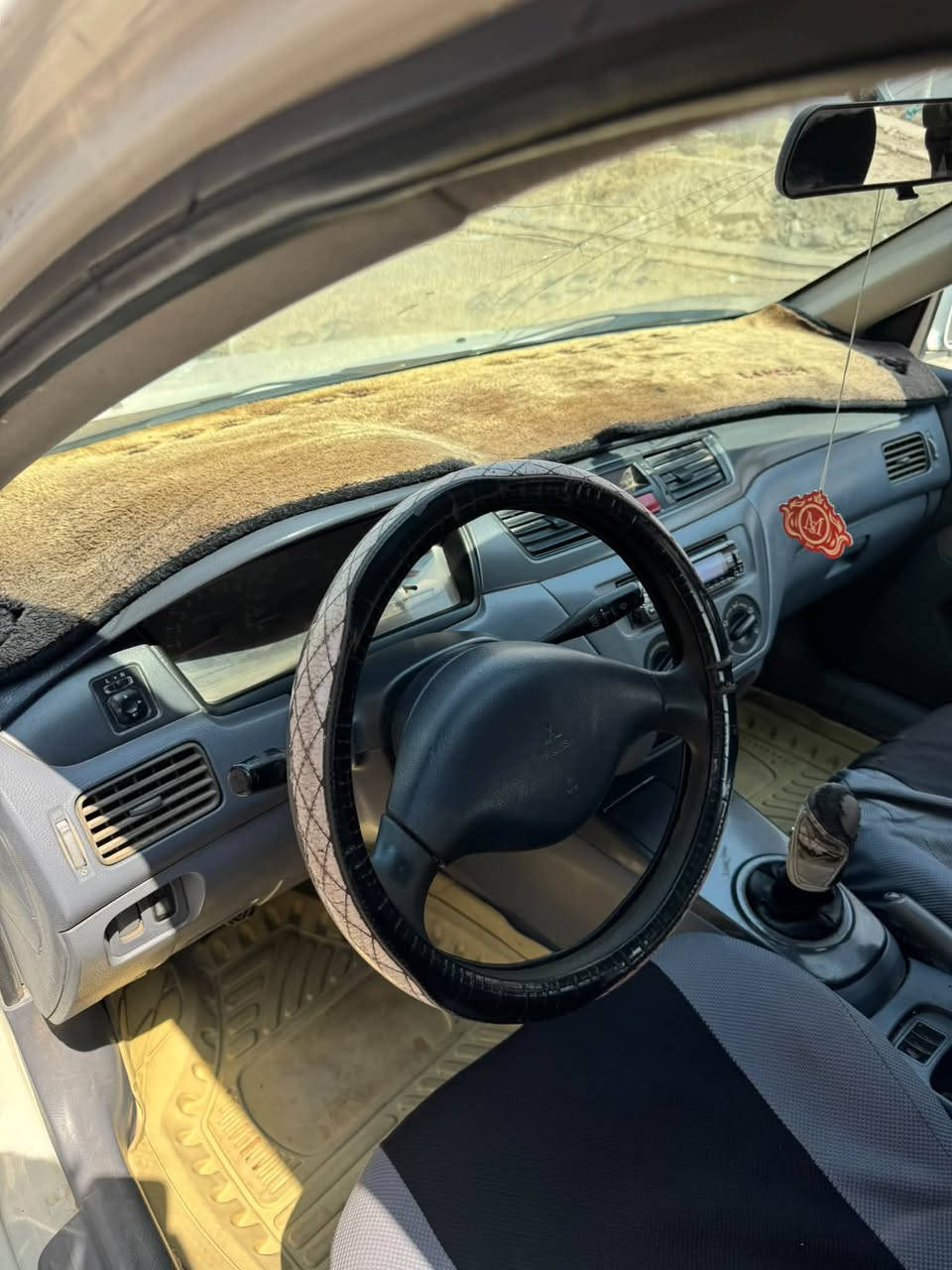 سياره لانسر موديل 2003 رقم بغداد مكينه 1500 تتفا وتبريد شغال السعر 50 وبيه مجال عنوان بعقوبه تقاطع القدس التواصل على رقم ***********
