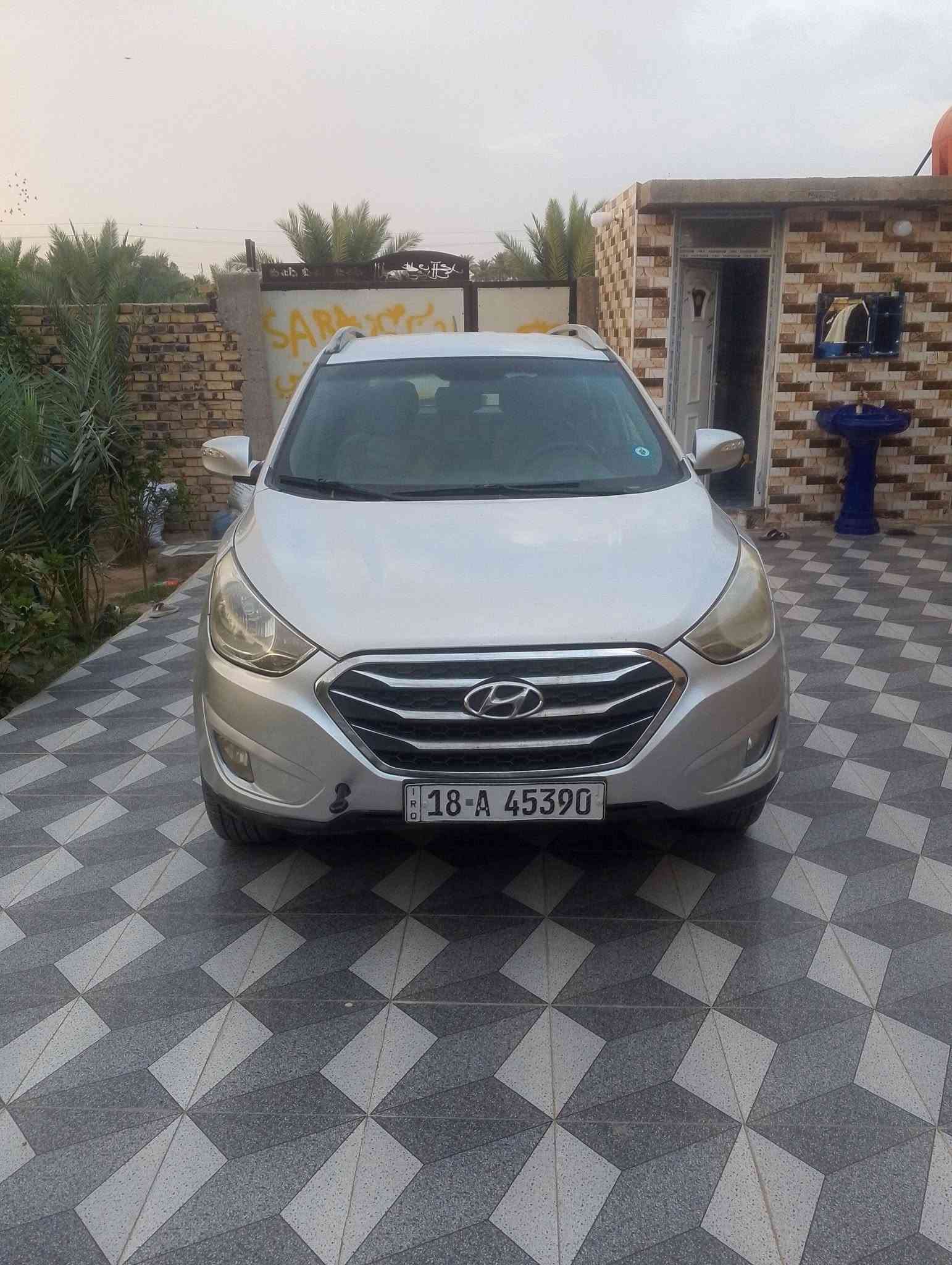 توسان ٢٠١٢ • خليجي • مكفولة