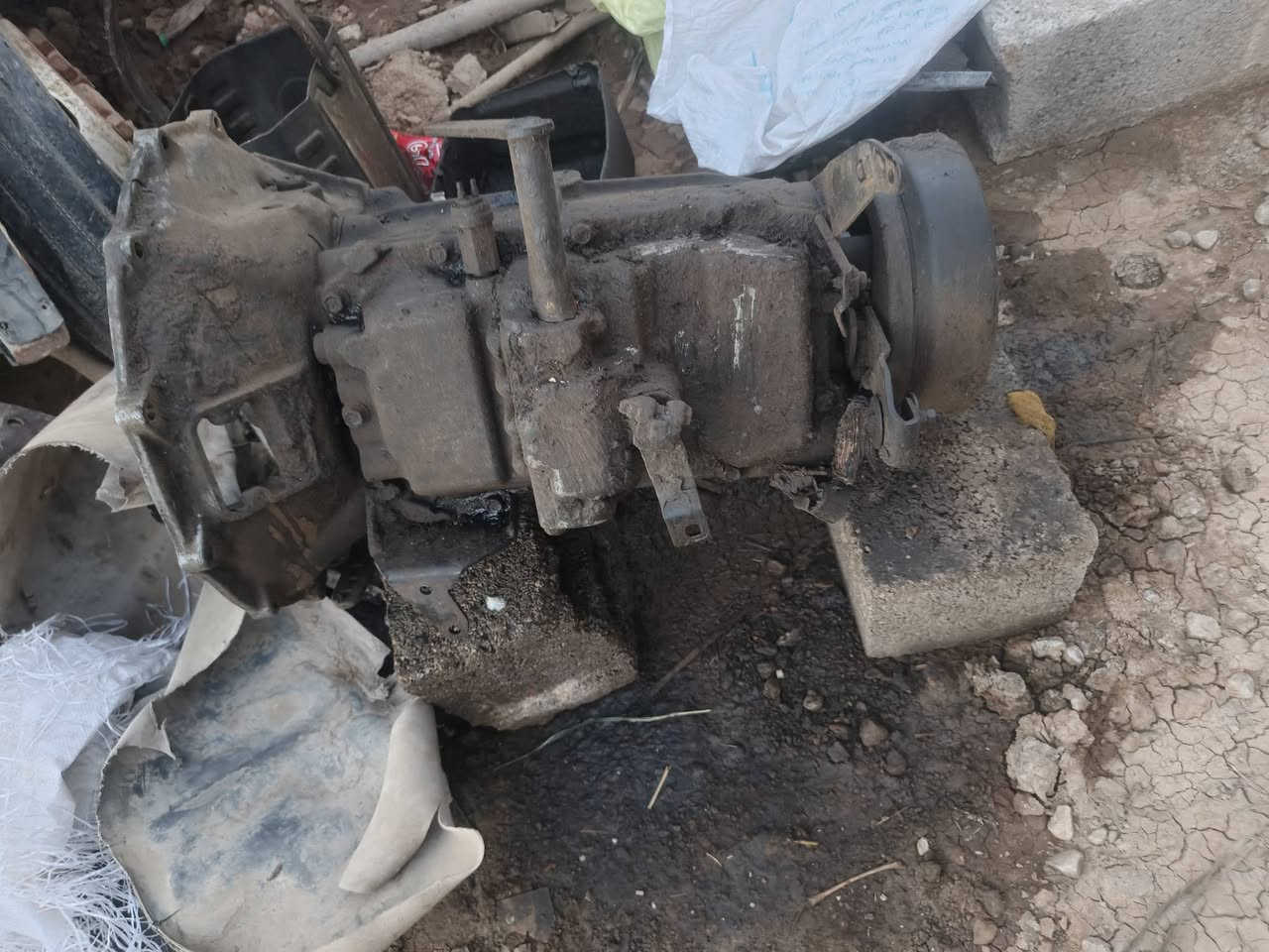 قراض نيسان نفخ للبيع كير وقماره وبطل هوه كامل  مكان كوت قرب مجسر الحولي غير متواجد على فيسبوك الهاتف ***********

