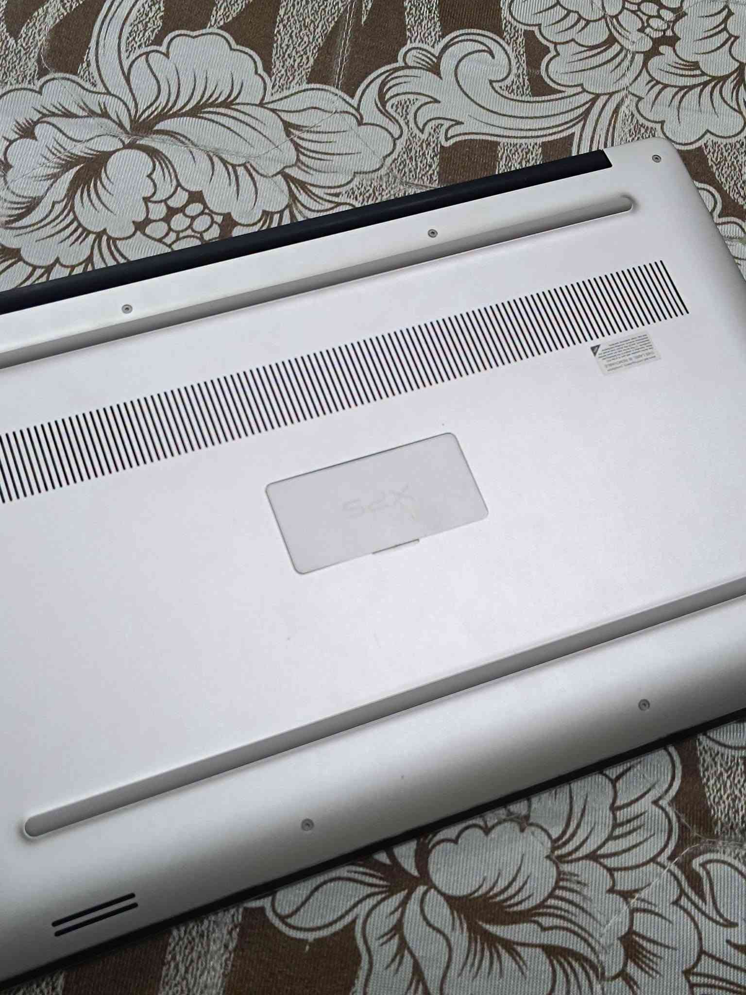 ديل XPS 15 • ٣٢ جيجا رام • GTX 1650