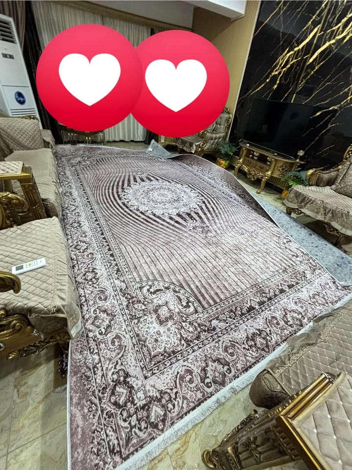 هاي زوليه جديده اشتريتها وطلعت لونها يختلف عن الون الاريده جديده وما مستخدمه واخذتها ب٧٥ واريدها بسعر مناسب 

***********
