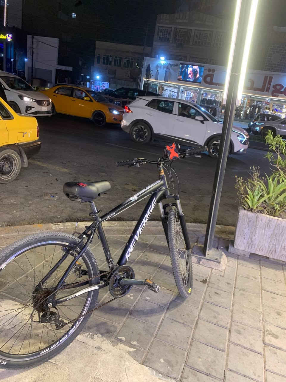 بايسكل Reverse m26 جبلي كوري
كلشي شغال 100%
بريكات
گير خلفي سبع نمر
گير بايدر  3 نمر
لايت امامي شحن تايب سي
لايت رماش خلفي شحن تايب سي

السعر: 160 الف
سعر الجديد من الشركة موضح بالصورة

واتساب: ***********
