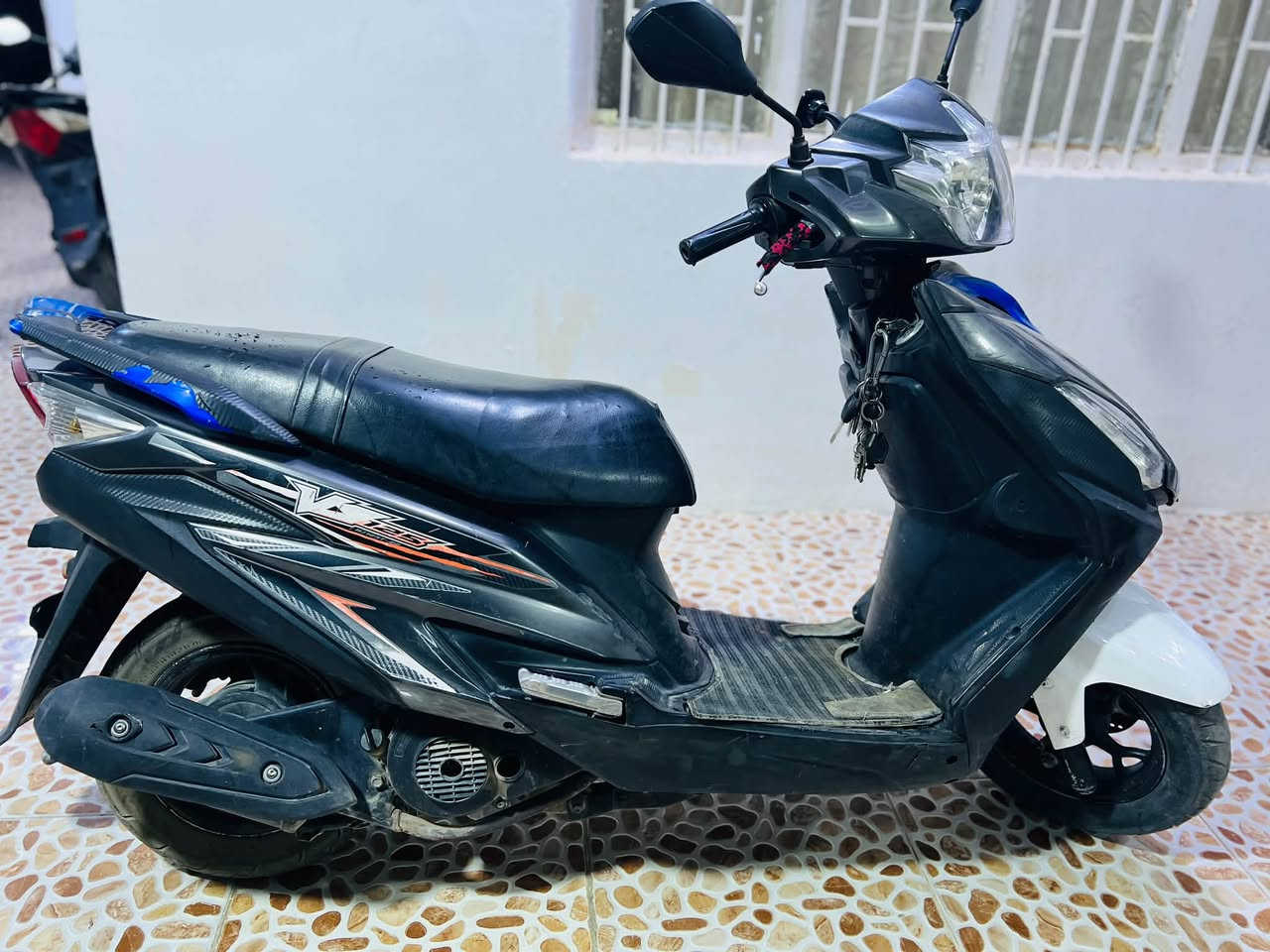 دراجه رص هاوجي بدون اوراق نضافتها مثل مموضح بالصوره السعر 850 الف للتواصل ***********
