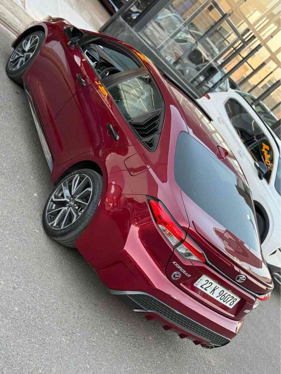 🛑  تويوتا كورلا Se 2022   🛑
🔥🔥السعر 145🔥🔥
🛑وارد امريكي ماشيه 63000 mil
🛑ضررها خفيف بوند وربع جاملغ  بدون دواخل شررط وبدون ايربك 
🛑مواصفات Se
🔺بصمه ابواب وبصمه تشغيل 
🔺سلايت روؤف 
🔺شفتات ستيرن 
🔺ويلكب كروم / سبايدر اصلي / دوسات اصلي 
🔺شاشه كبيره وكامره دواره 
🔺رادارات جانبيه وخلفيه وامامي 
🔺تحديد مسار 
🔺اشاره بل مرايه 
🔺لايتات زينون اصلي ولايت لد 
والخ…….
مكانها الموصل / جانب الايسر/ مدينه المعارض الجديده 
معرض الركن الذهبي 
للاستفسار 
***********☎️
☎️***********
🔥🔥السعر 145🔥🔥 موصل, نينوى
