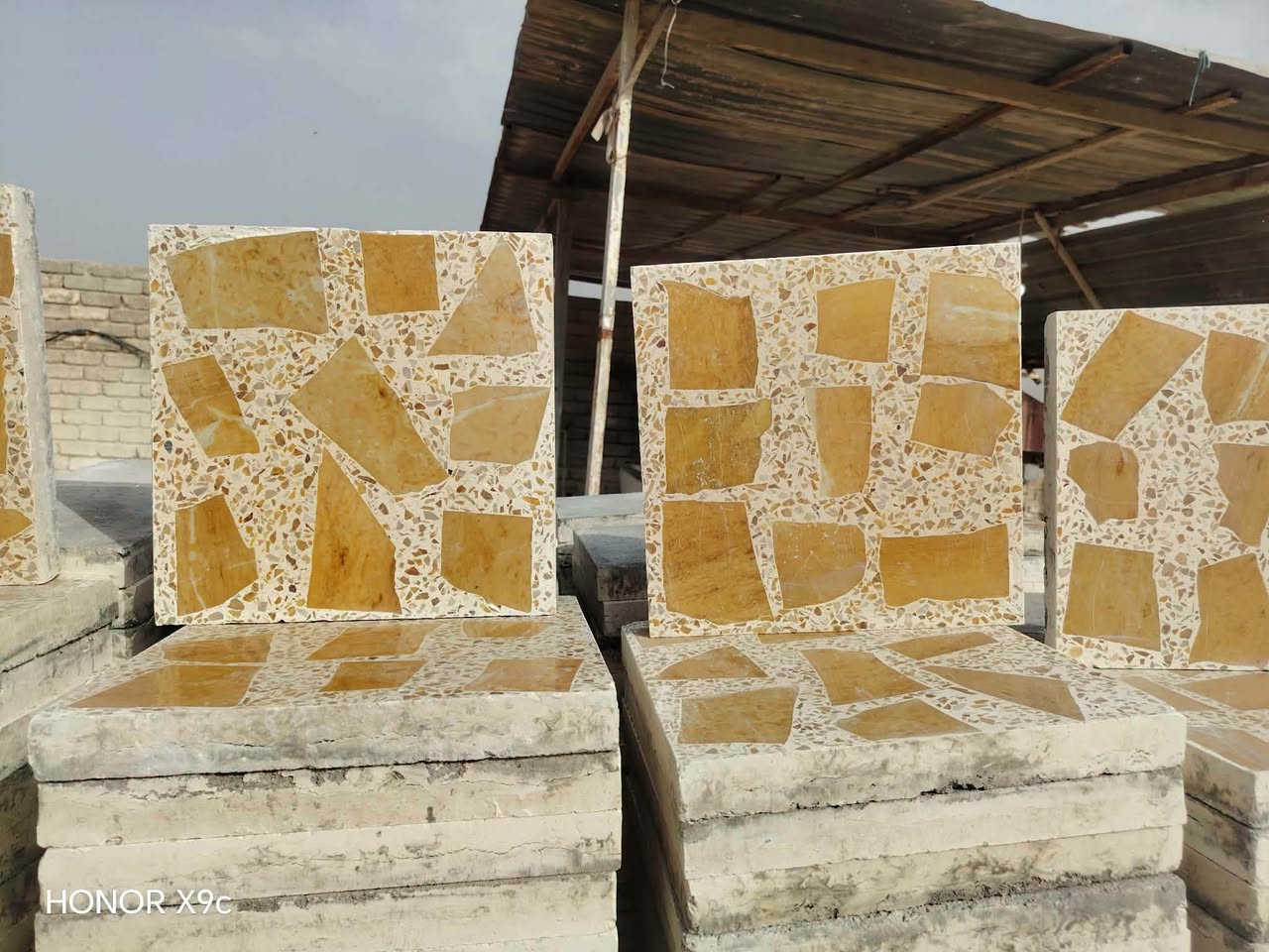 كاشي مرمر • ٣٠×٣٠ • كمية محدودة