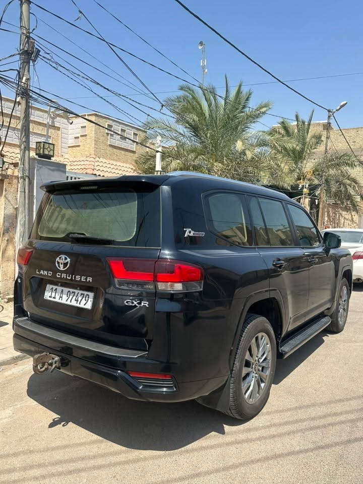 لاندكروز 2022 GXR
ضمان شركة ساز SAS
3 شاشات ام التطبيق
فتحه 
جلد
كراسي كهرباء
باب خلفي كهرباء
تبريد كشن
تحكمات ستيرن 
صاج
حساسات امام خلفي 
مري شفط
ثلاجه
تبريد 3 قطع
سياره جداً نظيفه
مكفوله بدون صبغ
السعر 60.000$  
***********

