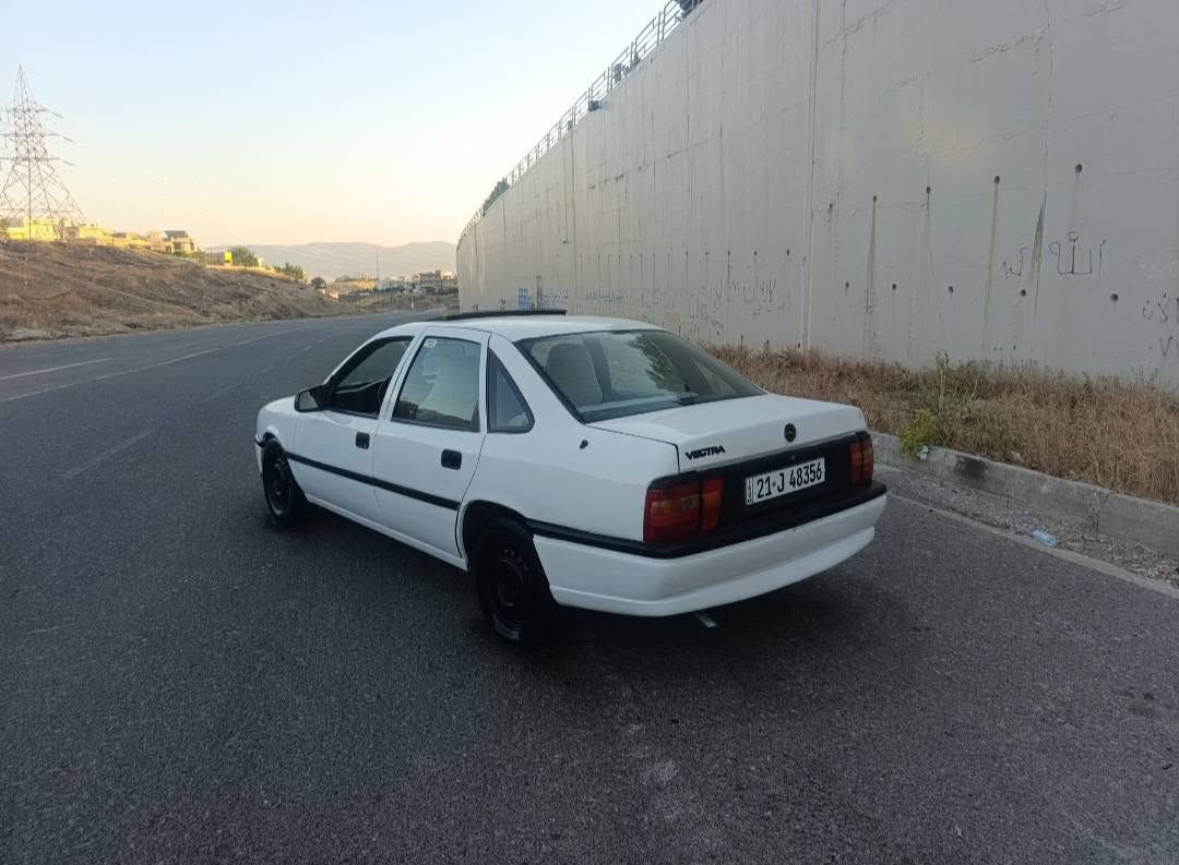 بـسـم الـلَّـە الـرحـمـن الـرحـیـم
...
ئـۆپـڵ ڤـیـکـتـرا 1995
مـەکـیـنـە 18ی مـەرغـووب
گـێـڕ عـادی

سـڵایـد
ABS 
دەبـڵ ئـێـربـاگ
سـڵایـد کـارەبـا
دوو جـام کـارەبـا

سـەنـەوی تـا 2030 مـانـگـی 11 تـازەیـە
هـەززە و بـەڕاد تـازیـە
ڕەقـەم بـاریـک

کـامـل بـۆیـاخ لـەسـەر سـاخـی
دەعـم و لـێـدراوی قـورسـی نـیـیـە
شیعاری نییی

گـێـڕ و مـەکـیـنـەی لـۆک لـۆکـی لـەسـەرە
گـێـڕ ، مـەکـیـنـە ، تـحـویـل ، غـرامـە ، بـڕاوە بـە شـەرتـە

شـوێـن ، سـلـێـمـانـی
***********
ڤـایـبـەر و واتـسـاپـی لـەسـەرە

جـوابـی کـۆمـێـنـت نـادەمـەوە 
مـشـتـەریـت پـەیـوەنـدی بـکـە
........................................
أوبل فيكترا 1995
محرك 18 المرغوب
كير عادي

​سلايد (فتحة سقف)
نظام فرامل ABS
دبل إيرباج (وسائد هوائية ثنائية)
سلايد كهرباء
جام أمامي كهرباء

​السنوية جديدة لغاية شهر 11 من سنة 2030
الهزة والفحص (البراد) جديد
رقم باريك (ألماني)

​مصبوغة كامل (عام) على بياض (نظافة)
بدون حادث قوي أو ضربة قوية
بدون شخوط أو عيوب قوية (ما بيها شعار)

​الكير والمحرك بحالة الوكالة (لوك اللوك)
الكير، المحرك، التحويل، الغرامات، والقصة كلها بشرط الفحص
​الموقع: السليمانية

رقم الهاتف: ***********
(متوفر فايبر وواتساب)
​لا أرد على التعليقات
إذا كنت شراي اتصل مباشرة السليمانية, العراق
