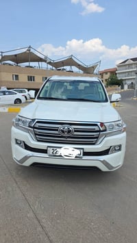 لاندكروزر GXR • ٢٠١٦ • ١٣٣ الف
