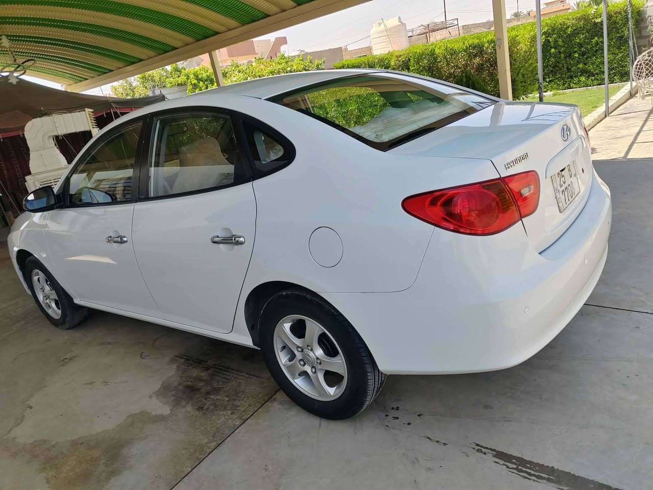 للبيع سيارة النتترا ELANTRA
موديل 2009

رقم كركوك جديد بسمي 

بدون ضرر فقط مكان واحد بارد 

محرك گير شرط

صدر جديد 
تواير اربعة جدد 

مدوشمة ارضية وكشانة 

السعر 110 وبهية مجال 

المكان الحويجة قرية تل علي 

الاستفسار الإتصال ع الرقم ***********
