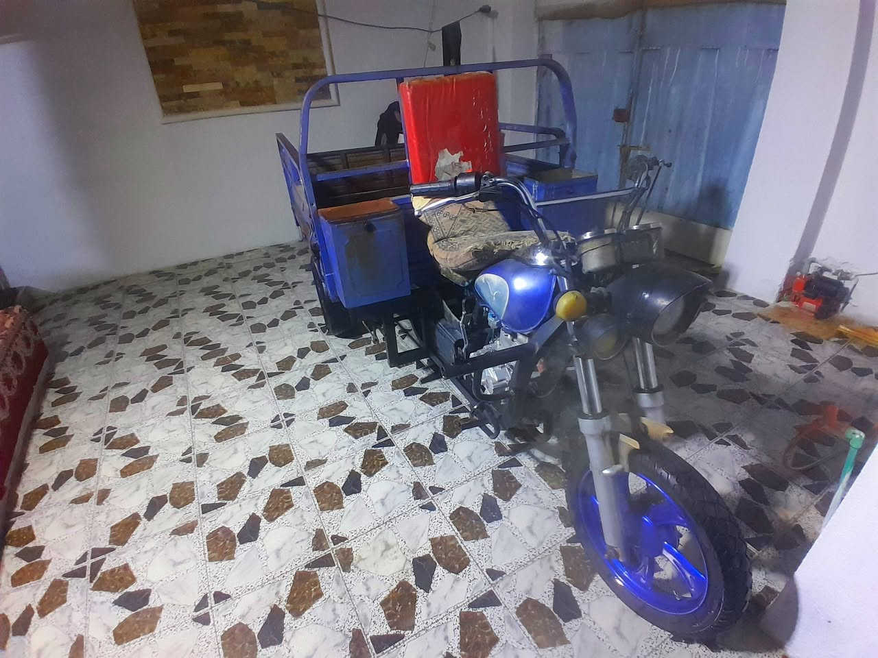 ستوته للبيع نضيفة موديل 17 شاصي ركبه كفاله عامه مكينه بلادية مامفتوحه نكرة سلف وكيله حسين اوراق استنساخ الاصليات ضايعات اكاتبك وين ماتريد سعرهة مليون و٢٥٠ وبيهة مجال بسيط مكاني كربلاء الحر***********
