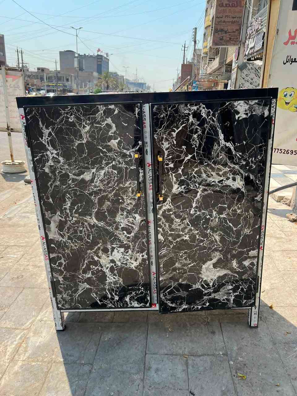 جزامة نضيفة بألوان مختلفة  وبسعر حيل مناسب وبيهن مجال  الرقم ***********واتساب فقط بغداد
